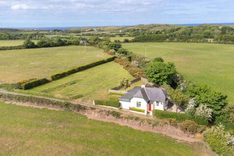 2 bedroom detached house for sale