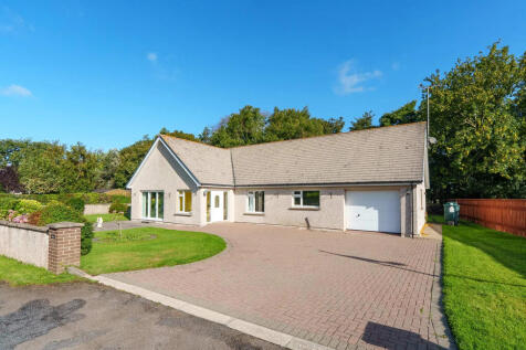 2 bedroom detached house for sale