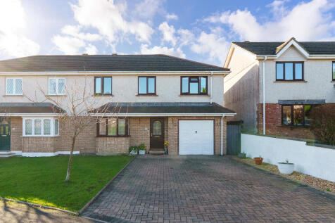 4 bedroom semi-detached house for sale