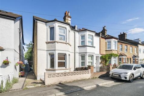 Belmont Road, Sutton 3 bed end of terrace house for sale
