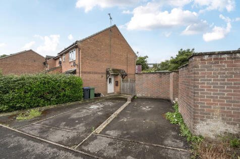 1 bedroom terraced house for sale