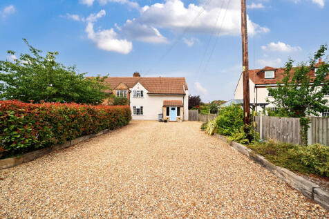 4 bedroom semi-detached house for sale