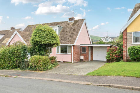 2 bedroom detached house for sale