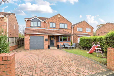 5 bedroom detached house for sale