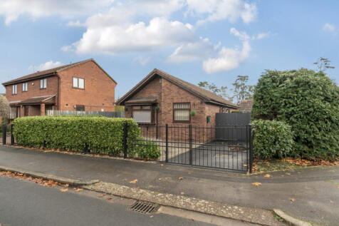 3 bedroom detached bungalow for sale