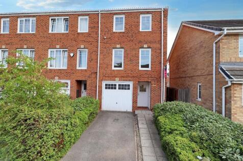 3 bedroom semi-detached house for sale