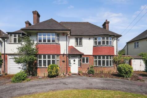 5 bedroom detached house for sale