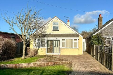 2 bedroom detached bungalow for sale