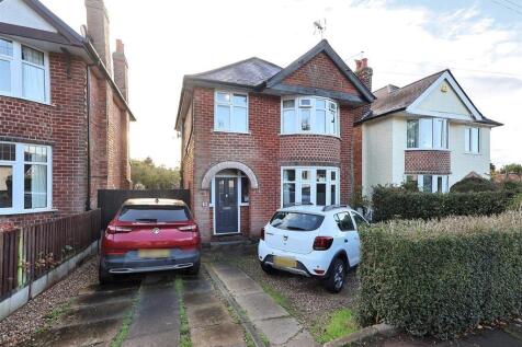 Lyndale Road, Bramcote, Nottingham 3 bed detached house for sale