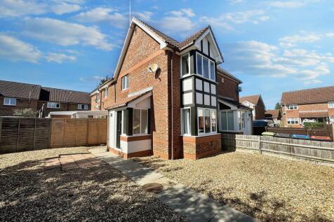 Barnsbury Gardens, Newport Pagnell, MK16 1 bed terraced house for sale