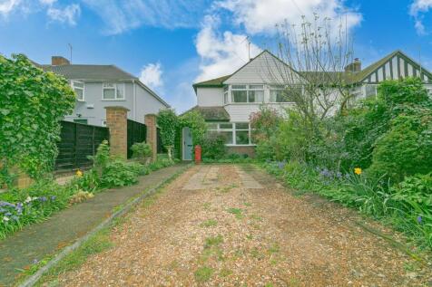Wolverton Road, Haversham, MK19 3 bed end of terrace house for sale