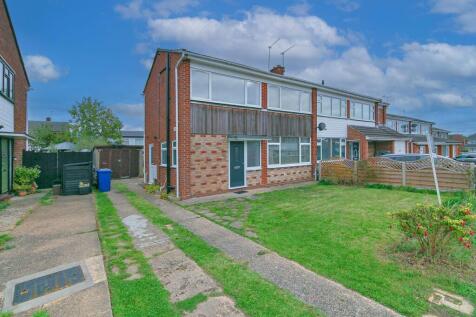 High View, Deanshanger, MK19 3 bed semi
