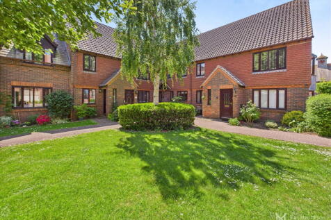Church Bailey, Pevensey BN24 2 bed ground floor flat for sale