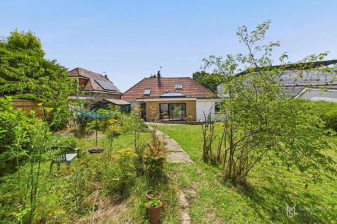 Rattle Road, Westham BN24 5 bed detached house for sale