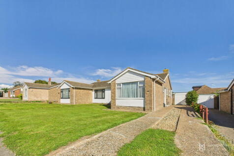 Castle View Gardens, Pevensey BN24 2 bed semi
