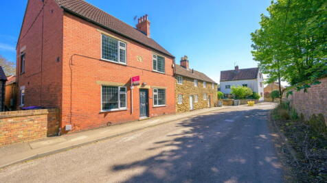Church Street, Grantham NG32 4 bed semi