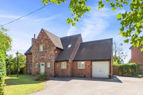 Vernon Crescent, Nottingham NG15 4 bed detached house for sale