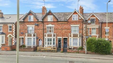 6 bedroom terraced house for sale
