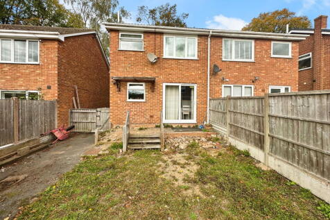 Hastings Road, Swadlincote DE11 3 bed semi