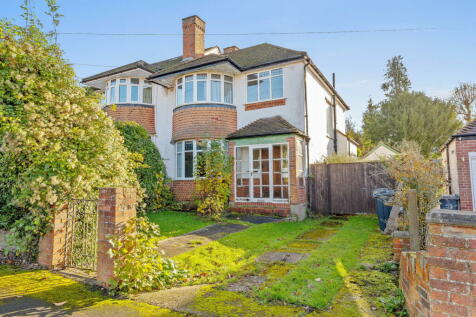 3 bedroom semi-detached house for sale