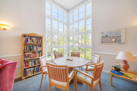 Beechwood Grove, London W3 2 bed retirement property for sale