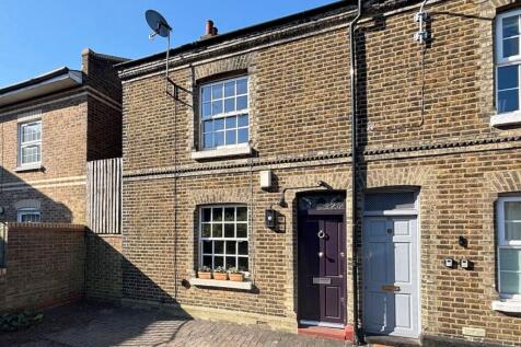 Stoke Place, London NW10 3 bed end of terrace house for sale