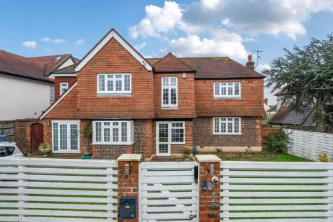5 bedroom detached house for sale