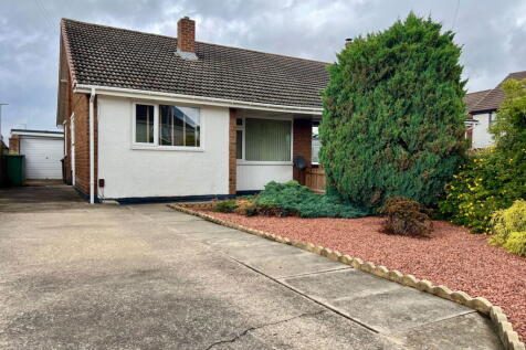 2 bedroom semi-detached bungalow for sale