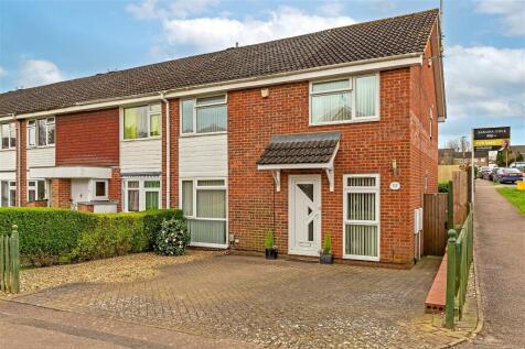 Orchard Way, Knebworth SG3 3 bed end of terrace house for sale
