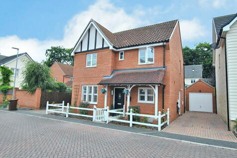 4 bedroom detached house for sale