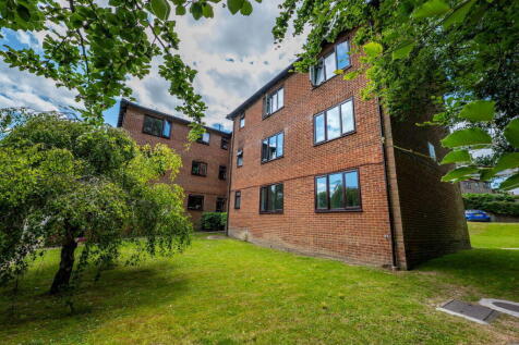Luxford Road, Crowborough TN6 2 bed flat for sale