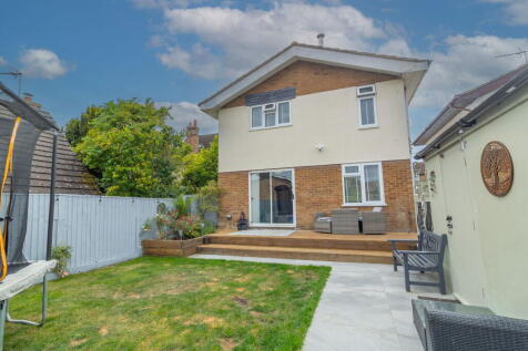 High Street, Towcester NN12 4 bed detached house for sale
