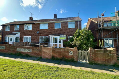 Wingham Close, Gillingham ME8 3 bed semi