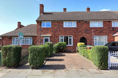 Broxburn Drive, South Ockendon RM15 3 bed terraced house for sale