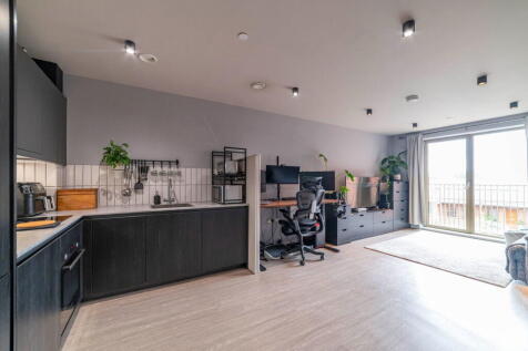 2 Hulme Hall Road, Manchester M15 1 bed apartment for sale