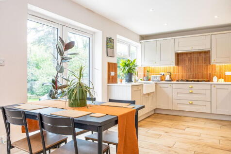 Cartmel Close, Cheadle SK8 3 bed detached bungalow for sale