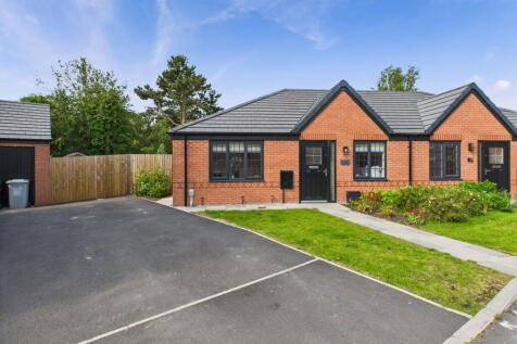 2 bedroom semi-detached bungalow for sale