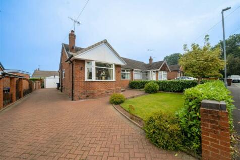 2 bedroom semi-detached bungalow for sale