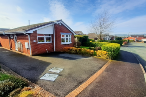 2 bedroom detached bungalow for sale