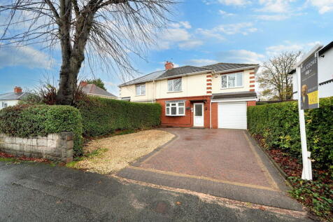 Wood Avenue, Wolverhampton WV11 3 bed semi