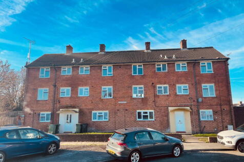 Park Street, Wednesbury WS10 2 bed maisonette for sale