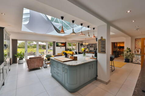 Main Street, York YO19 5 bed detached house for sale