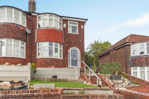 4 bedroom semi-detached house for sale
