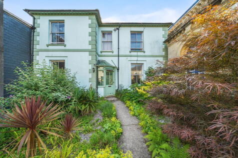 Bay Tree Hill, Liskeard PL14 4 bed end of terrace house for sale