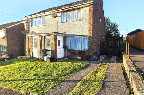 2 bedroom semi-detached house for sale