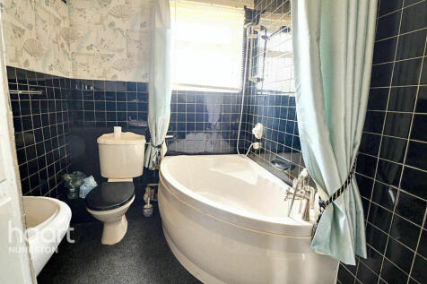 Ansley Road, Nuneaton 2 bed detached bungalow for sale