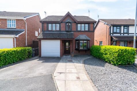 4 bedroom detached house for sale