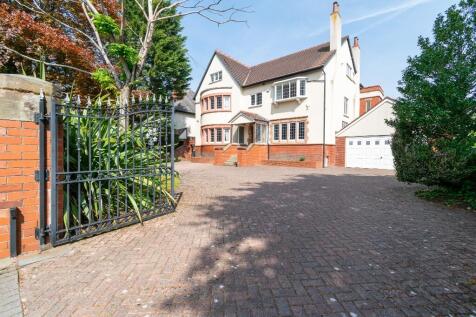 7 bedroom detached house for sale