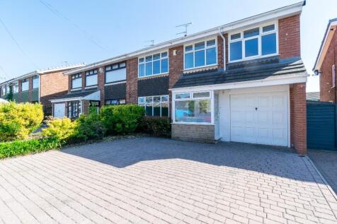 4 bedroom semi-detached house for sale