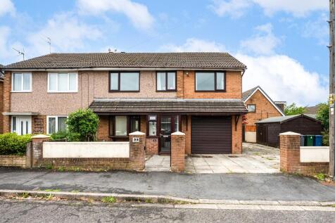 4 bedroom semi-detached house for sale